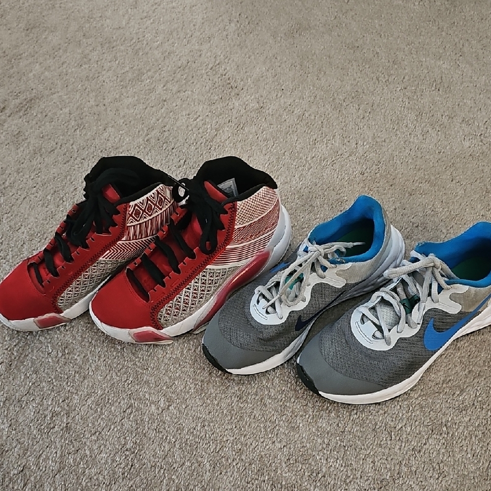 2 Pairs of Nike Sneakers